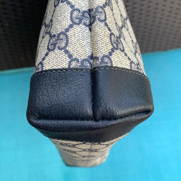 GUCCI 80s Tote - Picture 10 of 12